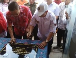 Resmikan UTD PMI kota Bengkulu, Bebby Hussy dan Deddy Wahyudi Teken Prasasti