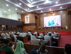 Penyampaian LKPJ Bupati Musi Rawas dalam Paripurna DPRD