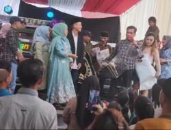 Edwar Samsi Berbagi,Politisi PDI PDIP Politisir