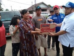 Ketua dan Anggota DPRD Kota Bengkulu dari PAN Hadir Memberikan Bantuan Gempa.