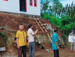 Rumah Dibangun Ulang,Terimakasih Pak Helmi