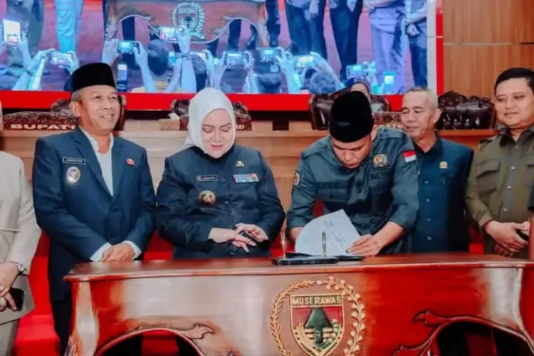 DPRD Musi Rawas Gelar Rapat Paripurna untuk Penyampaian LKPJ Bupati Musi Rawas Tahun Anggaran 2024