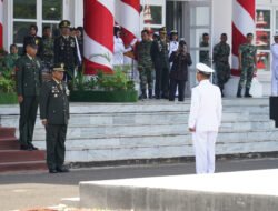 Upacara HUT ke-80,TNI Adakan Berbagai Atraksi