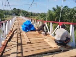PROGRES JEMBATAN GANTUNG SUKARAMI HAMPIR RAMPUNG