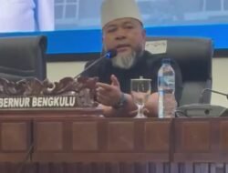 Helmi Hasan Nunaikan Ibadah Haji,Kaum Pembenci Malah Menghujat