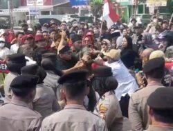 Demo Warga “Bengkulu Selatan” di Kejaksaan Ricuh