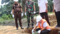 PEMBANGUNAN JEMBATAN PERINTIS GARUDA TAHAP VII DIMULAI, DANDIM DAN FORKOPIMDA LETAKAN BATU PERTAMA