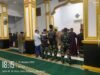 Beribadah Ditengah Padatnya Pekerjaan Fisik TMMD ke-130 Kodim 0407/Kota Bengkulu, Bentuk Pengabdian Dunia Akhirat 