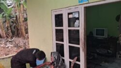 Warga Laka,Anggota Satgas TMMD ke-130 Kodim 0407/Kota Bengkulu Bantu Evakuasi Korban 